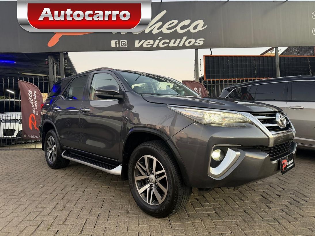 Toyota Hilux Sw4 Hilux SW4 SRX 4x4 2.8 TDI 16V Dies. Aut. 2019