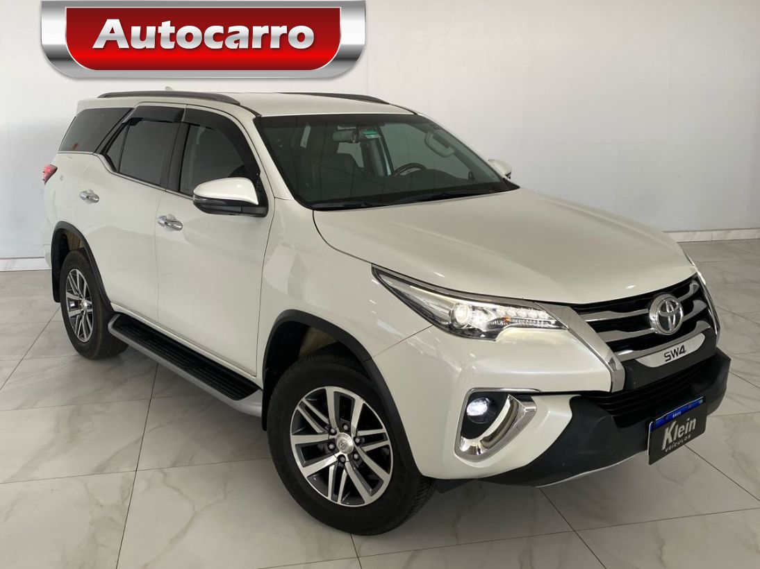 Toyota Hilux Sw4 Hilux SW4 SRX 4x4 2.8 TDI 16V Dies. Aut. 2020
