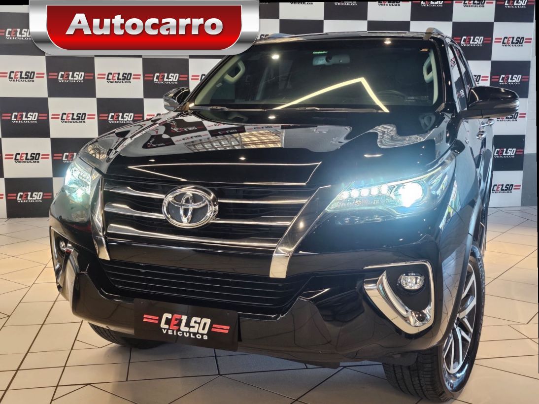 Toyota Hilux Sw4 Hilux SW4 SRX 4x4 2.8 TDI 16V Dies. Aut. 2020