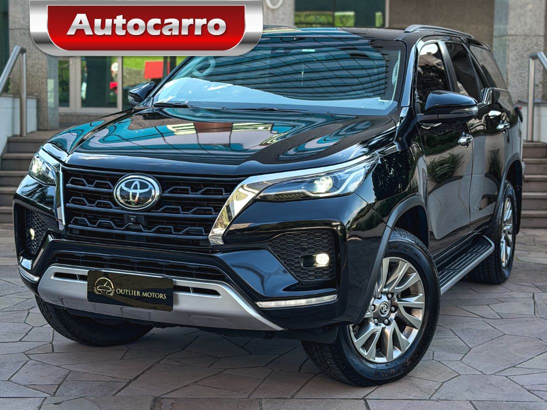 Toyota Hilux Sw4 Hilux SW4 SRX 4x4 2.8 TDI 16V Dies. Aut. 2024