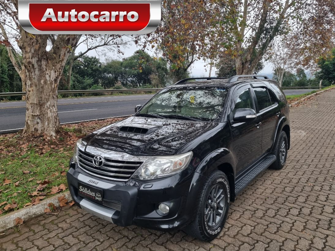 Toyota Hilux Sw4 3.0 SRV 4X4 16V TURBO INTERCOOLER DIESEL 4P AUTOMÁTICO 2013