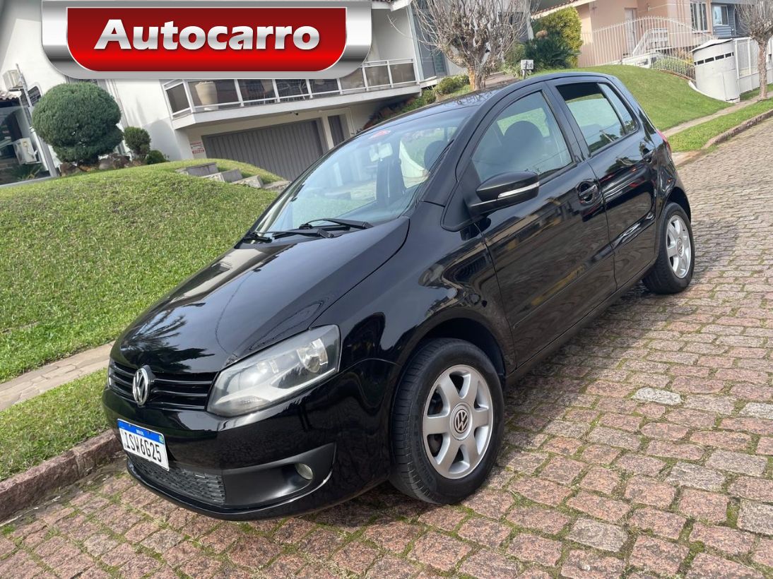 Volkswagen Fox Fox 1.0 Mi Total Flex 8V 3p 2012