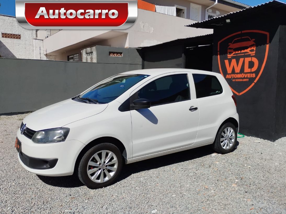 Volkswagen Fox Fox 1.0 Mi Total Flex 8V 3p 2013