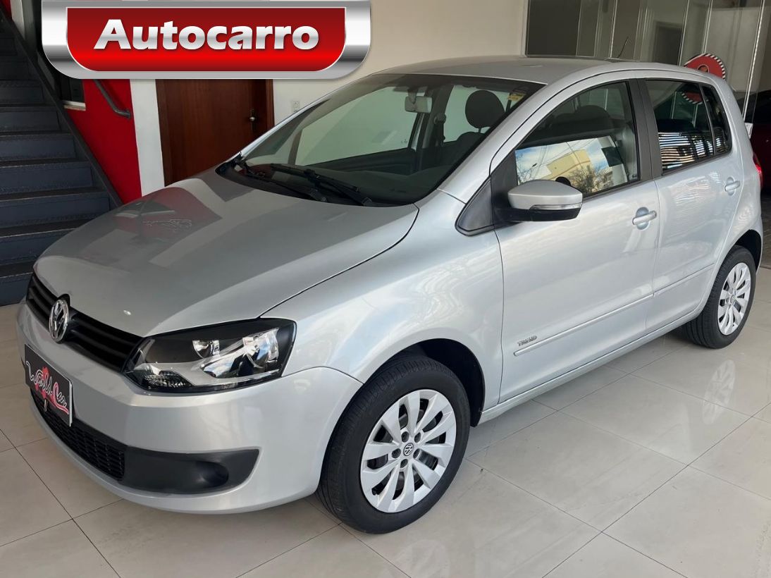 Volkswagen Fox Fox 1.0 Mi Total Flex 8V 3p 2014