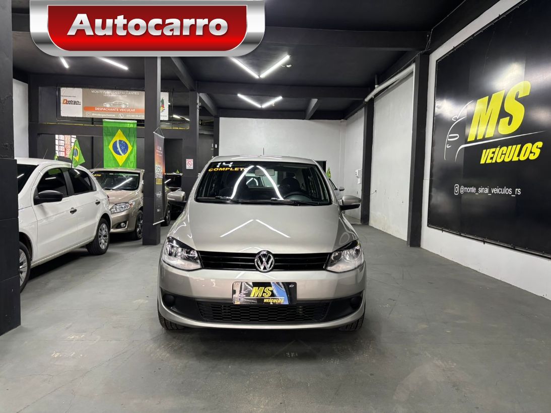 Volkswagen Fox Fox 1.0 Mi Total Flex 8V 3p 2014