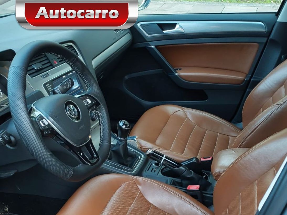 Volkswagen Golf Golf Comfortline 1.0 TSI Total Flex Mec. 2017