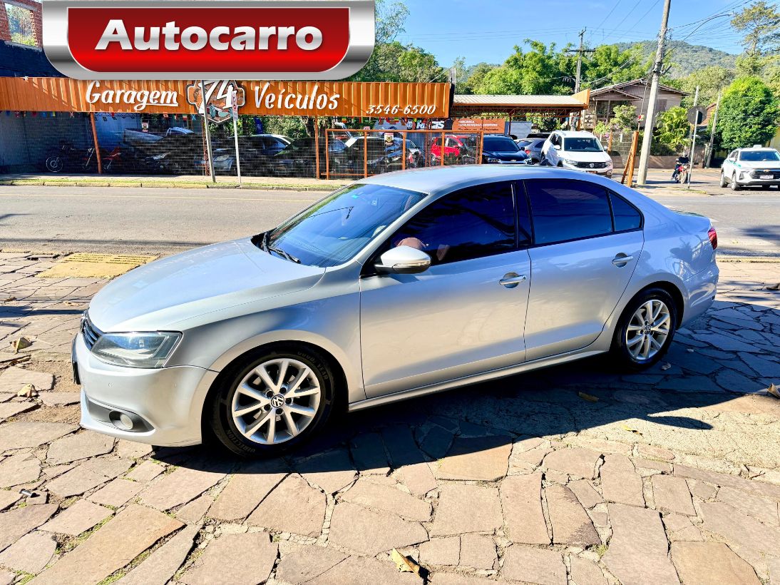 Volkswagen Jetta JETTA Comfortline  2.0 T.Flex 8V 4p Mec. 2011