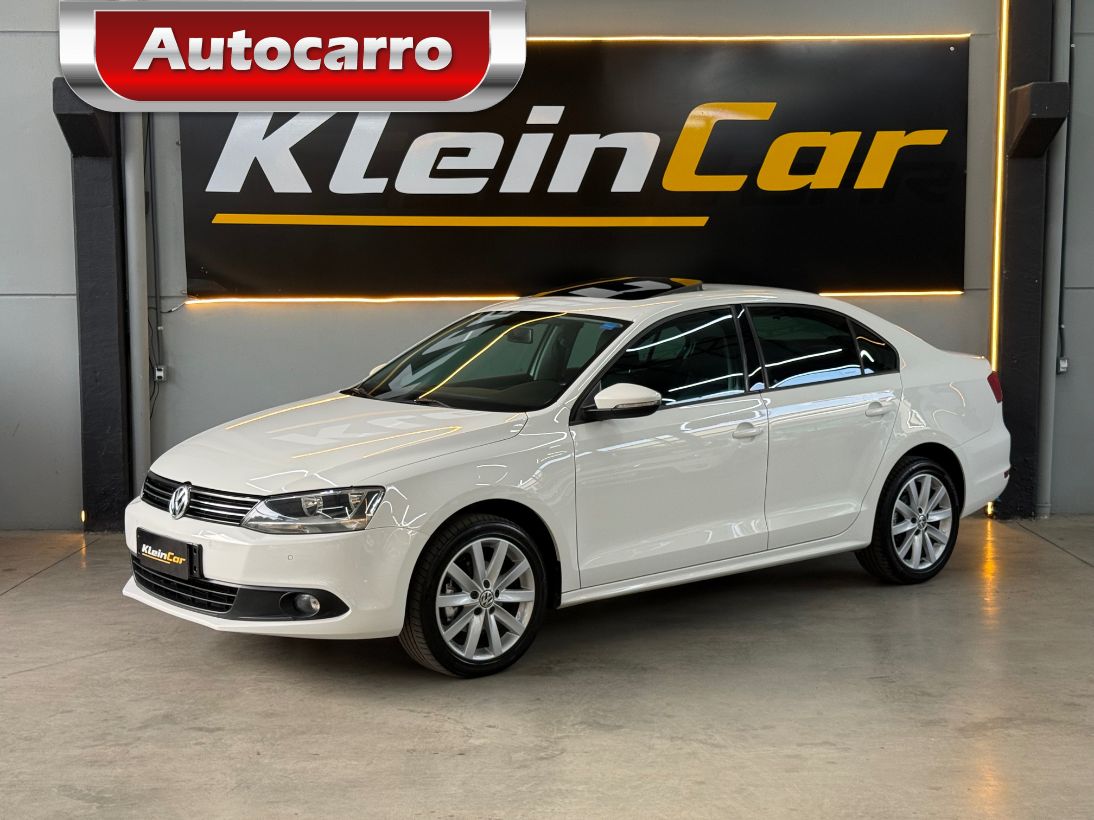 Volkswagen Jetta JETTA Comfortline  2.0 T.Flex 8V 4p Mec. 2014