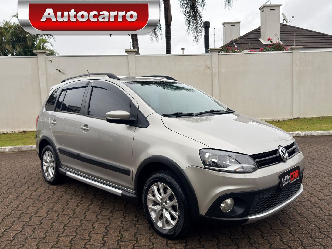 Volkswagen Space Cross 2013