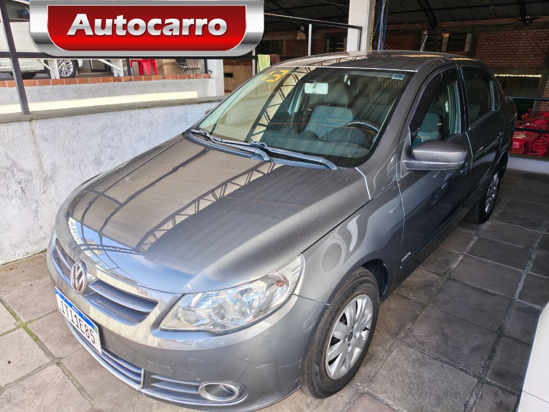 Volkswagen Voyage VOYAGE TREND 1.6 Mi Total Flex 8V 4p 2013
