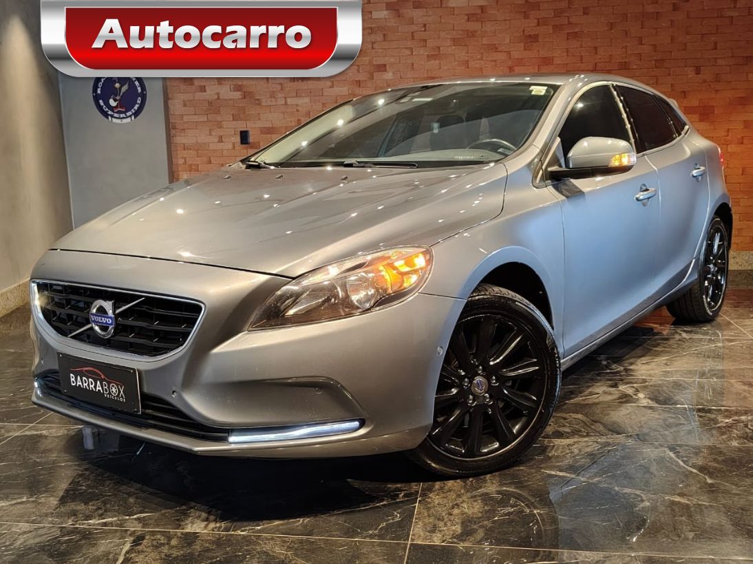 Volvo V40 2.0 2015